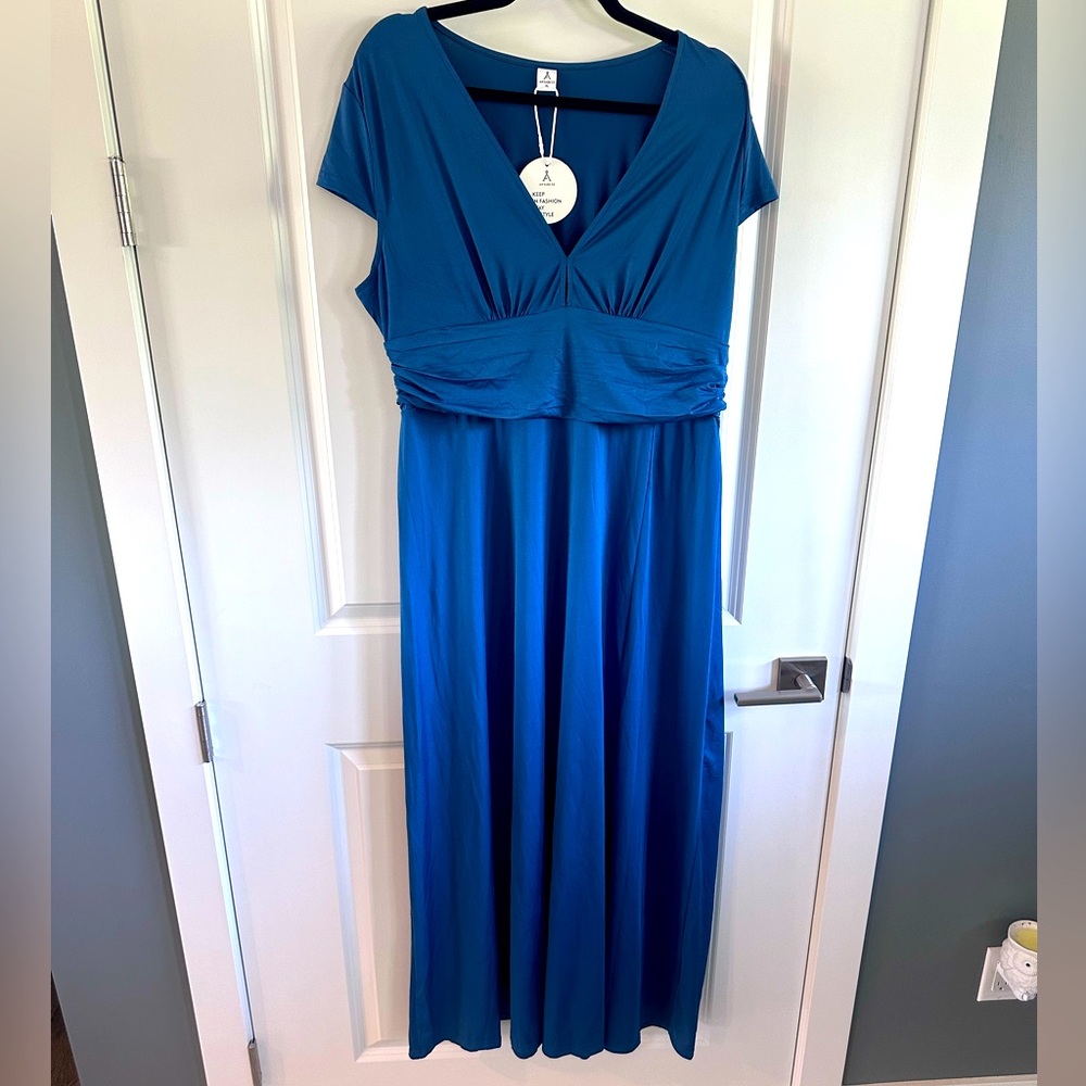 Elegant Blue V-Neck Dress
